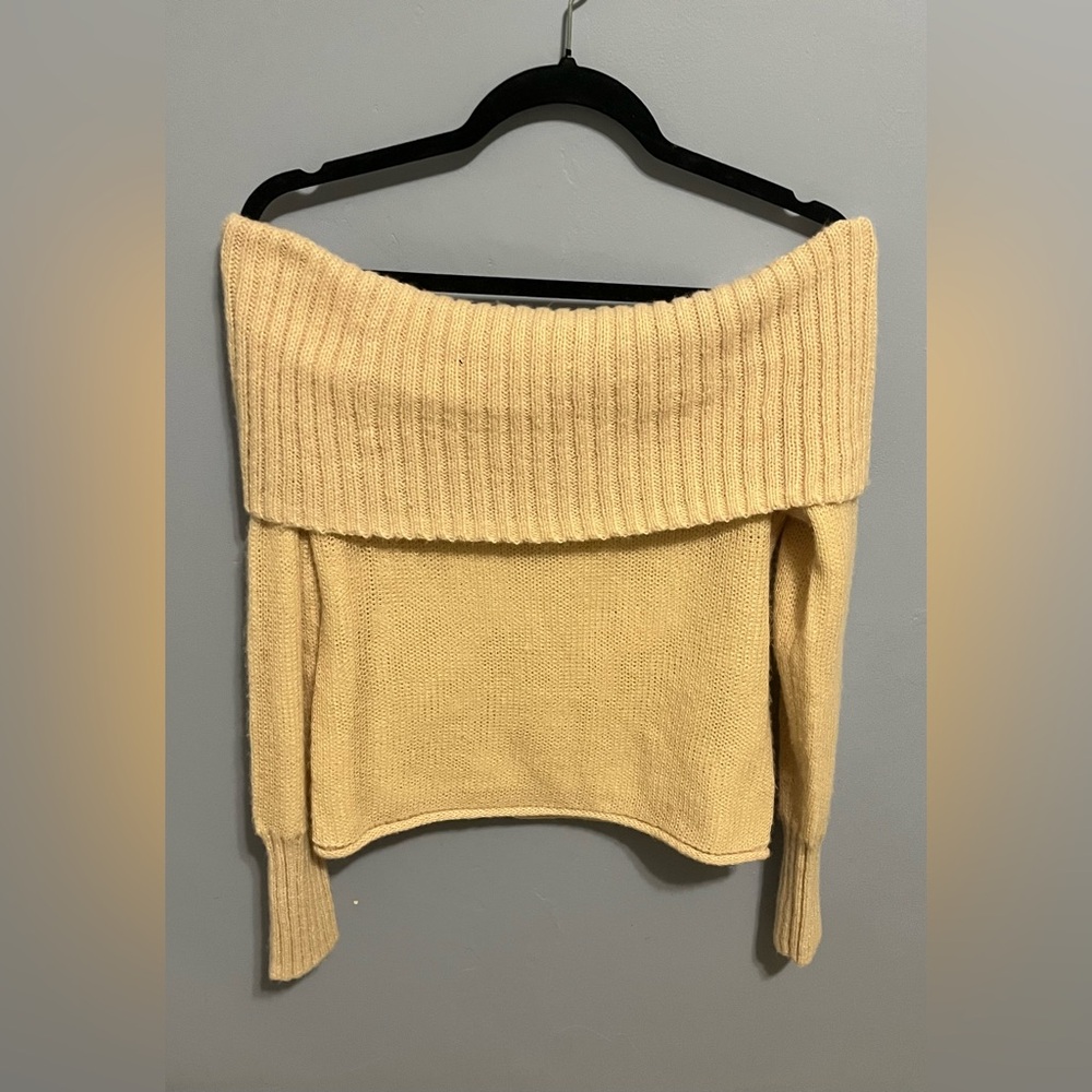 SO Off-Shoulder Sweater in Cream